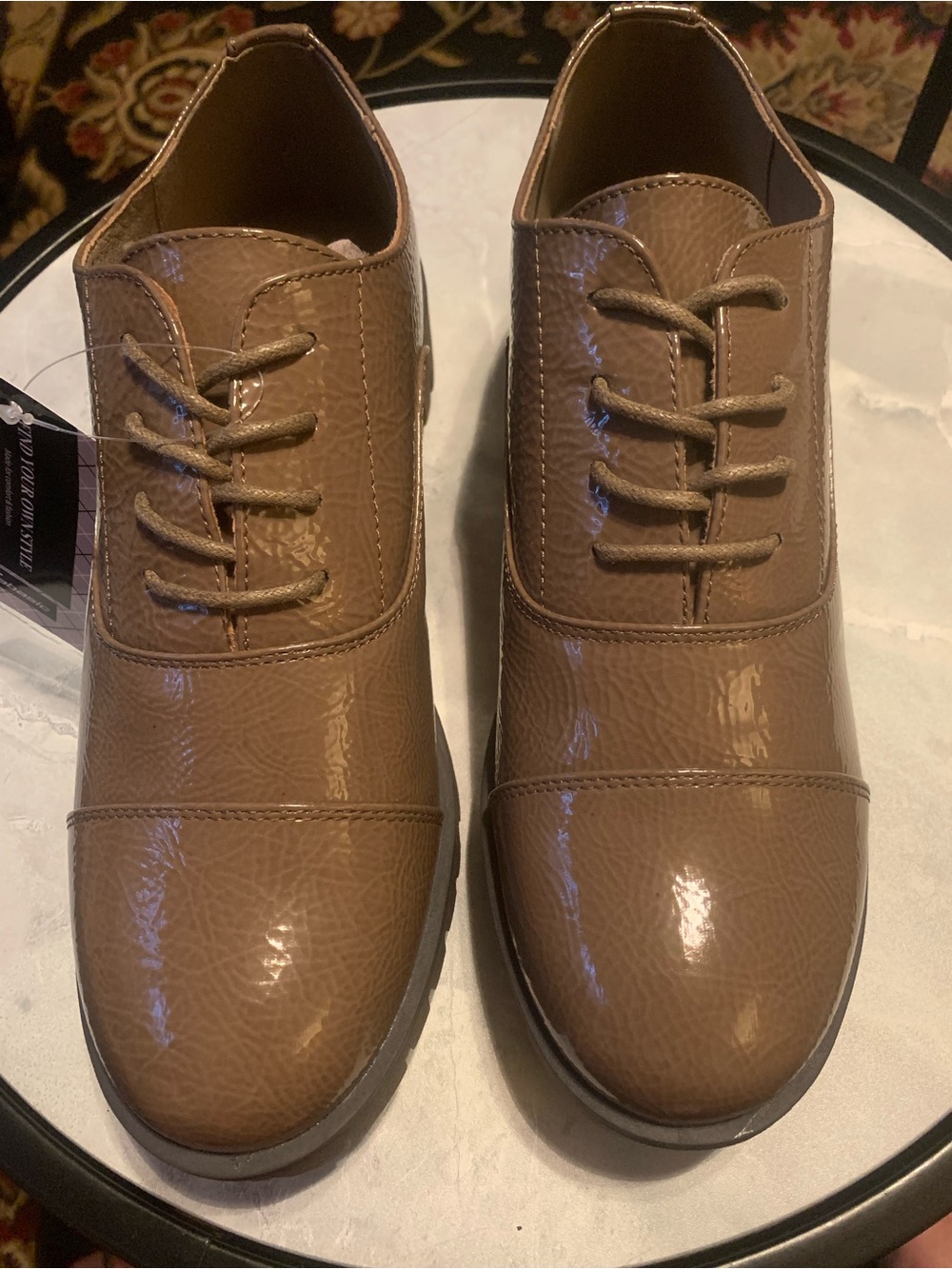 Women’s Lace-Up Derby Oxfords in Tan